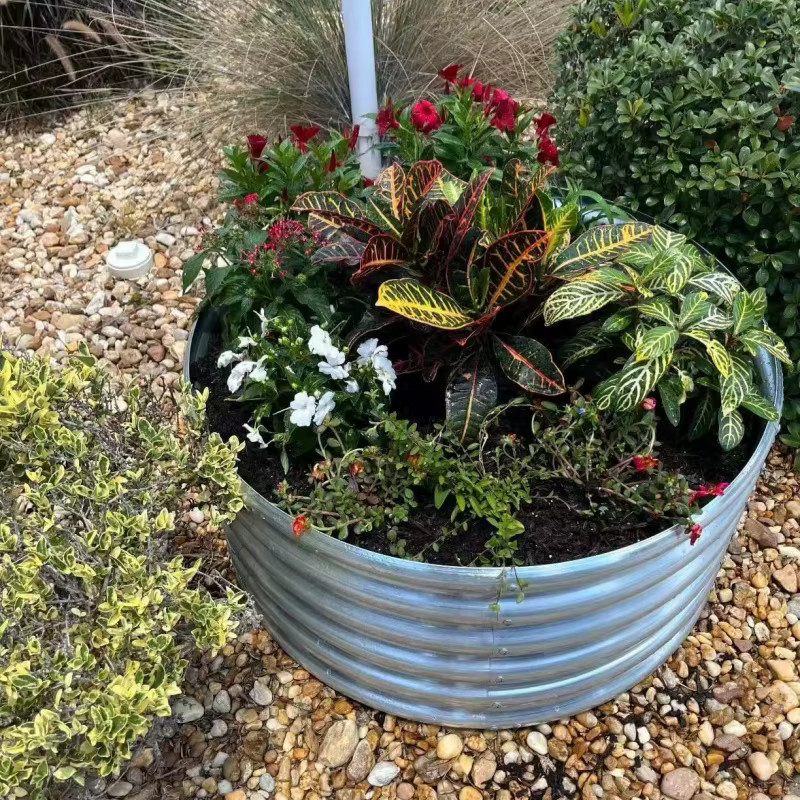 Land Guard erhöhtes Gartenbeet aus verzinktem Metall, ovales Pflanzkasten-Set in Silber für Gemüse, Kräuter und Blumen - Bild 5