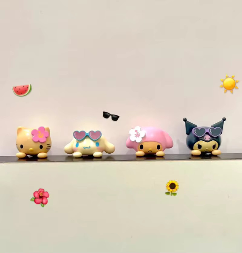Sanrio Blind Box Becherhalter mit Kuromi und Cinnamoroll als Desktop-Deko, Schwarz und Bunt, Keramik und Leder-Optik - Bild 2