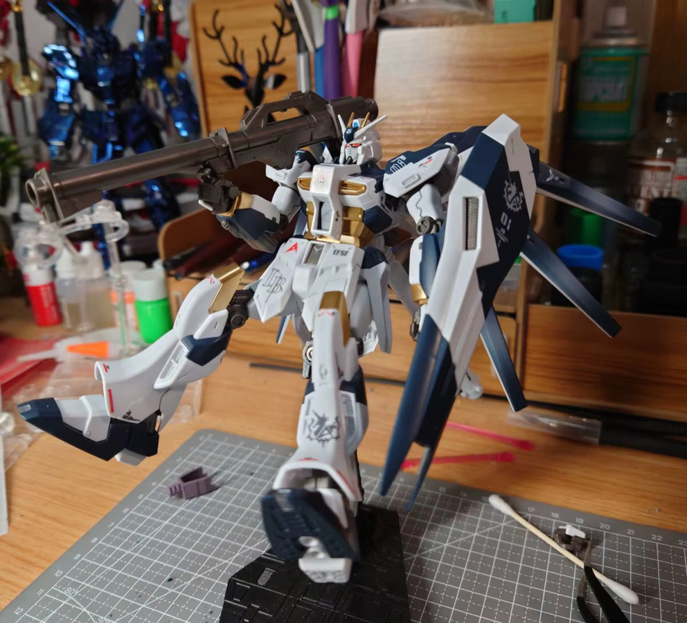 TAKARA TOMY HG 1/144 Hi Nu RX 93 V2 GPB Farbschema, Bausatz-Modell, Actionfigur - Bild 2