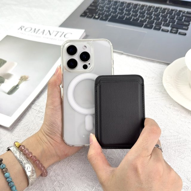 Magnetische Leder-Geldbörse als Kartenhalter und Brieftasche für Apple iPhone 13, 14, 15, 16 und 17 Pro Max in Schwarz - Bild 1