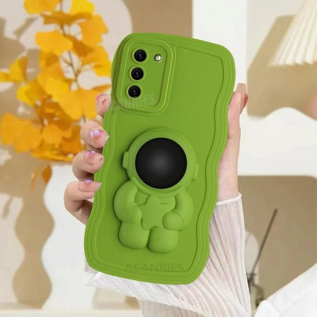 Silikonhülle mit Astronautenhalter für Samsung Galaxy S24 Ultra S23 S22 S21 S20 Plus FE Note 20 in Grün - Bild 1
