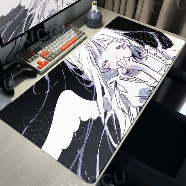 Riccu Anime-Mädchen Mauspad in Schwarz-Weiß, XXL Gaming-Schreibtischunterlage für PC und Laptop - Bild 1