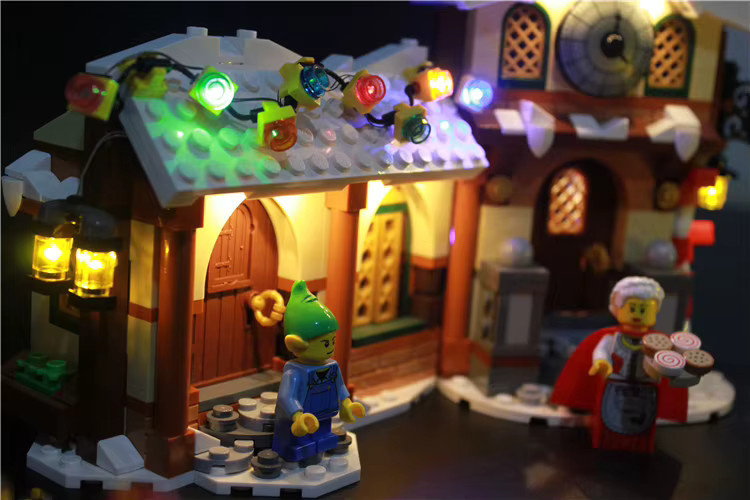 LEGO LED-Beleuchtungsset für Santa's Workshop The Father Christmas' Working Room Winter 10245 - Bild 2