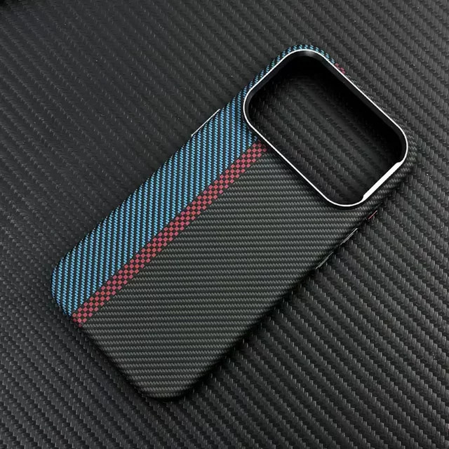 MagSafe Schutzhülle mit Carbon Fiber Textur für iPhone 17, iPhone 17 Pro Max und iPhone 16 Pro, ultradünne Armor Hardcover Coque in Multicolour - Bild 1