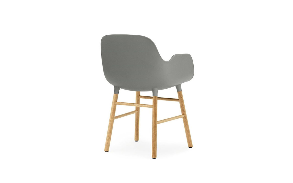 Normann Copenhagen Form Armlehnstuhl mit Holzgestell in Grey - Bild 2