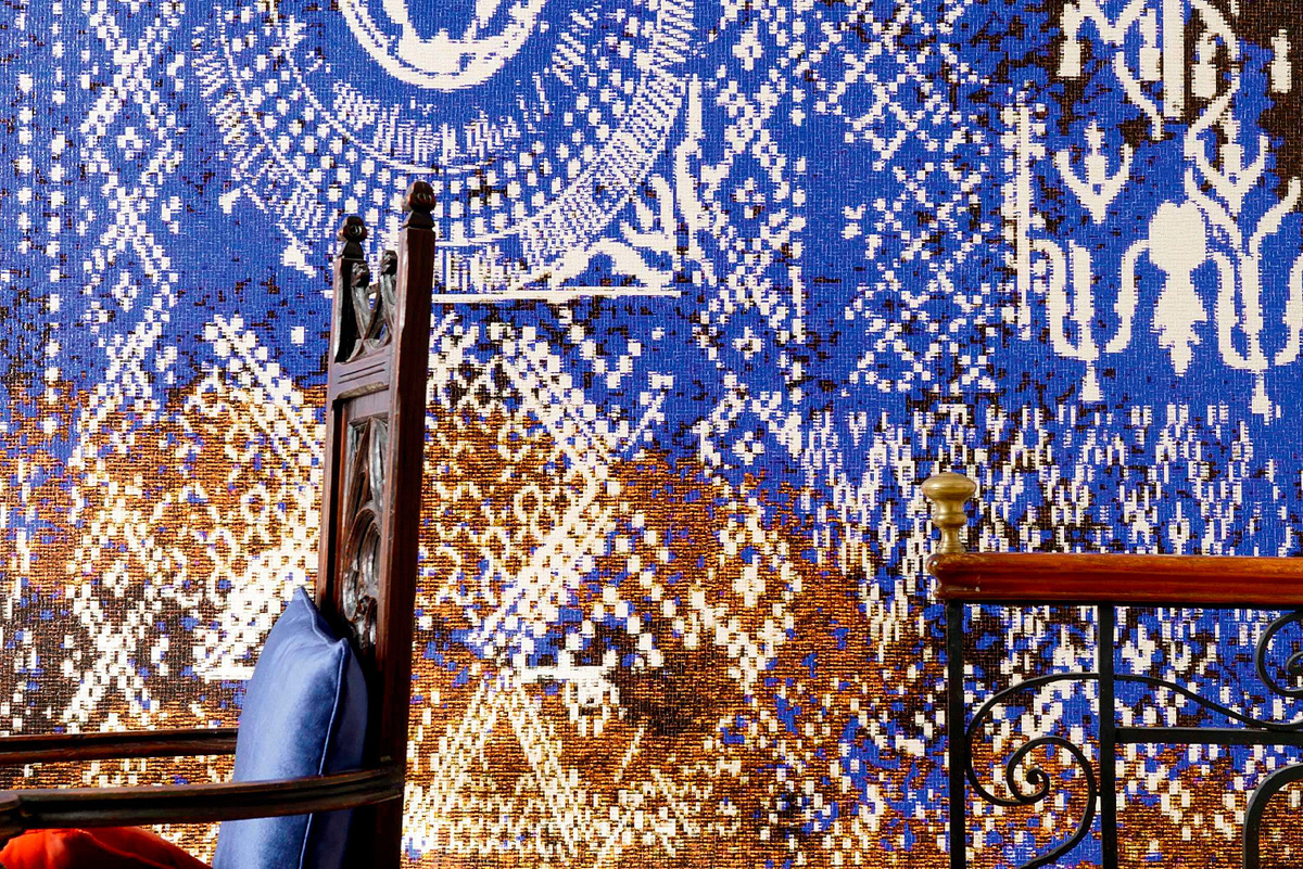 Élitis Wandbild Bazaar Les portes du harem in Blau und Multicolour mit floralem und orientalischem Design - Bild 1