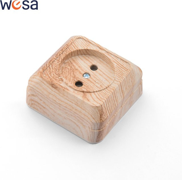 WESA Elektrische Wandsteckdose aus Holz in Braun mit Kunststoffelementen, flammhemmend, 250 V, EU-Standard - Bild 1