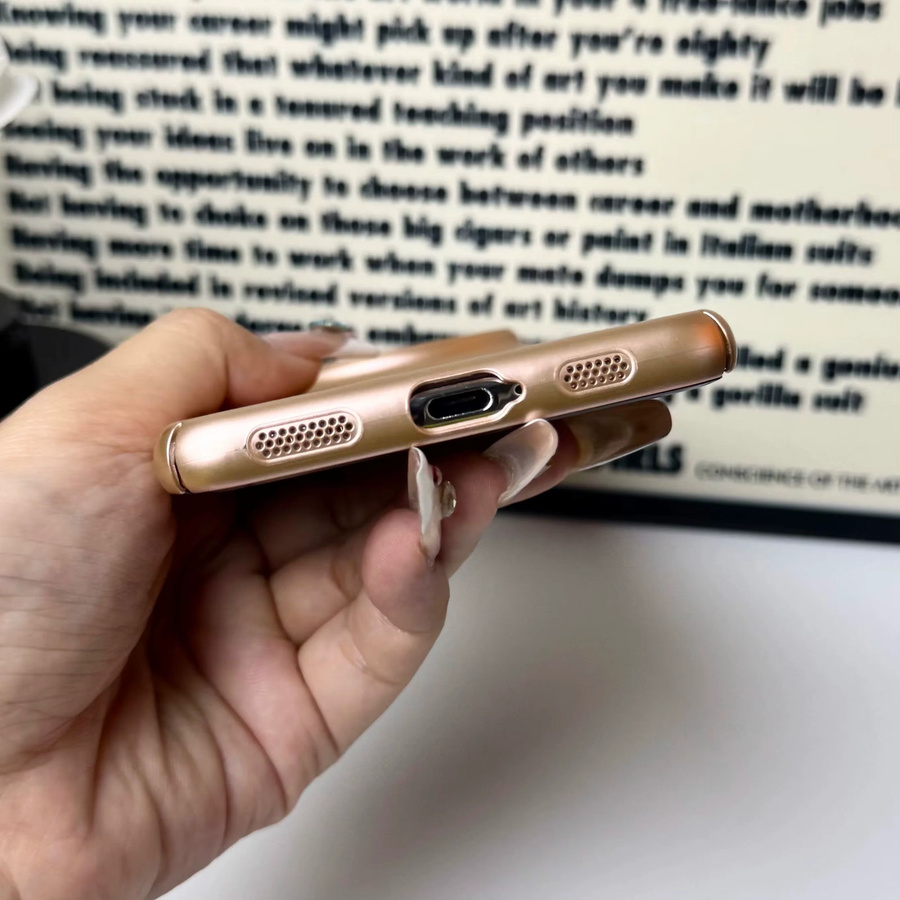Magnetische Rüstungshülle für Huawei Pura 80 70 Ultra 70 60 Pro mit Magsafe Mesh und atmungsaktiver Wärmeableitung aus hartem PC in Rot und Gold - Bild 2