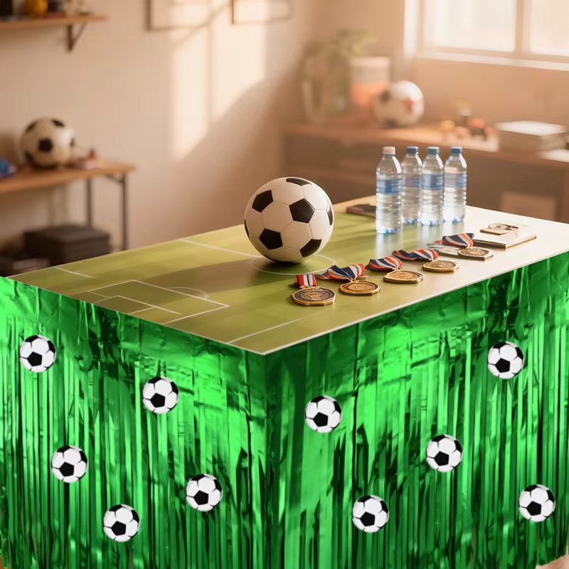 ZQNYCY Tischdecke aus Metall-Lametta mit Fußball-Motiven in Grün für Kindergeburtstage und Sportpartys - Bild 2