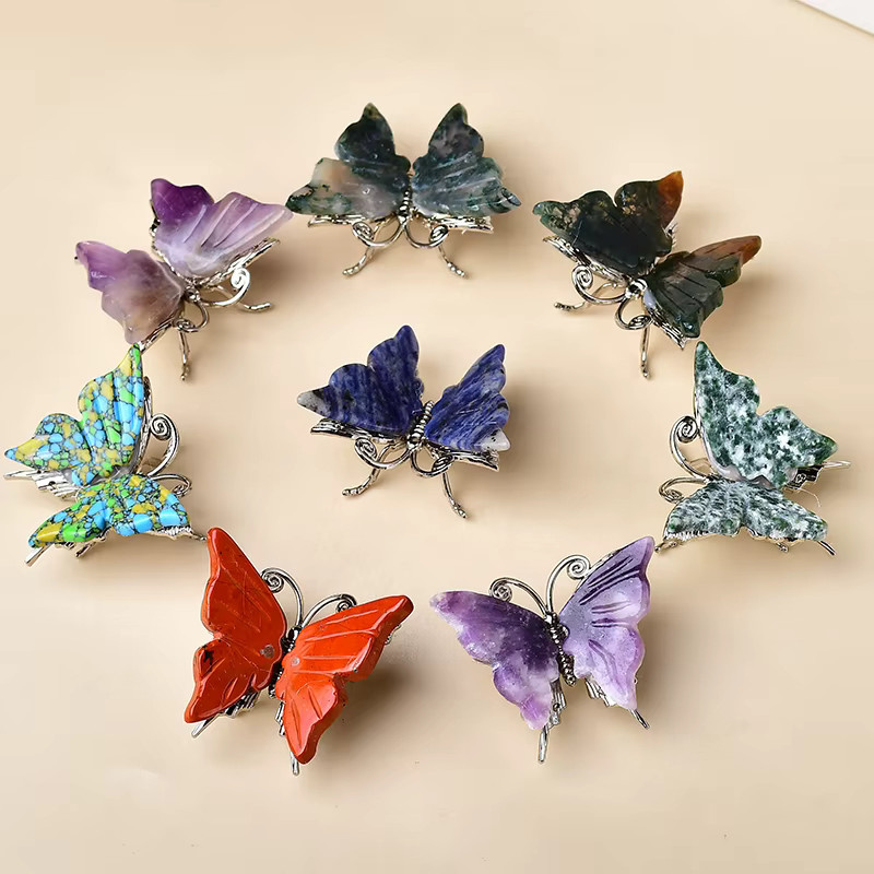 Natürlicher Kristall-Schmetterling mit Schnitzereien in Multicolour auf Metallständer - Bild 2