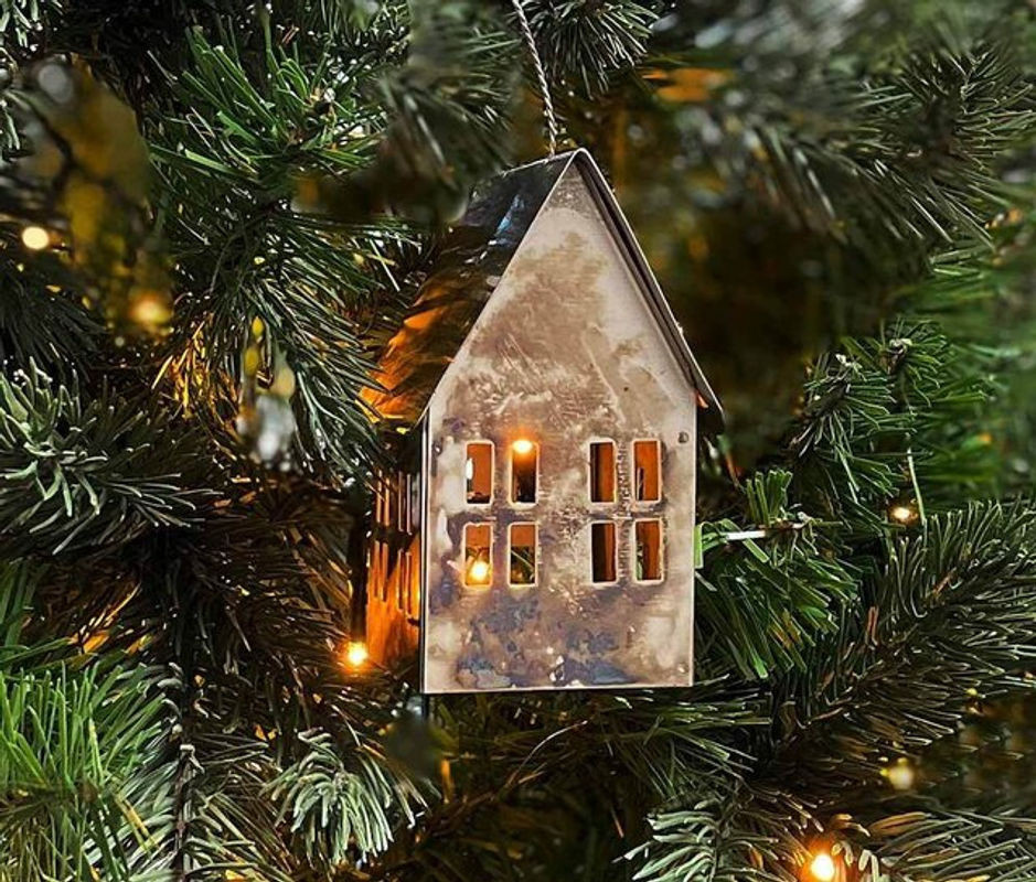 Vintage Christbaumschmuck Haus aus Metall in Silber als Hängeornament für Weihnachten - Bild 1
