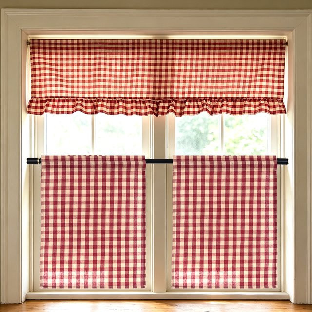 BUYNOW Kurzvorhang mit Volantkante, kariertes Stoffvorhang in Rot, semi-transparent, für Schlafzimmer und Küche - Bild 1