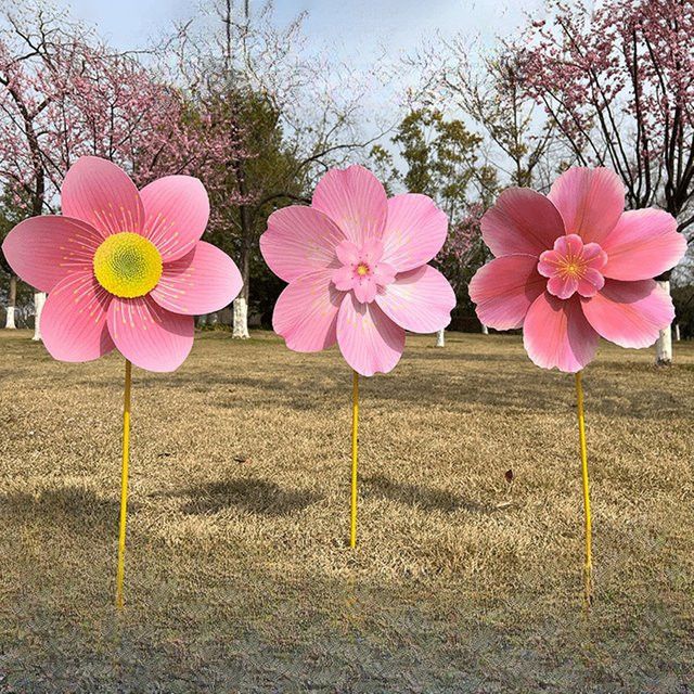 Rosa Kirschblüten-Windmühlenpfahl als rotierendes Windspiel für deinen Garten und Rasen - Bild 1
