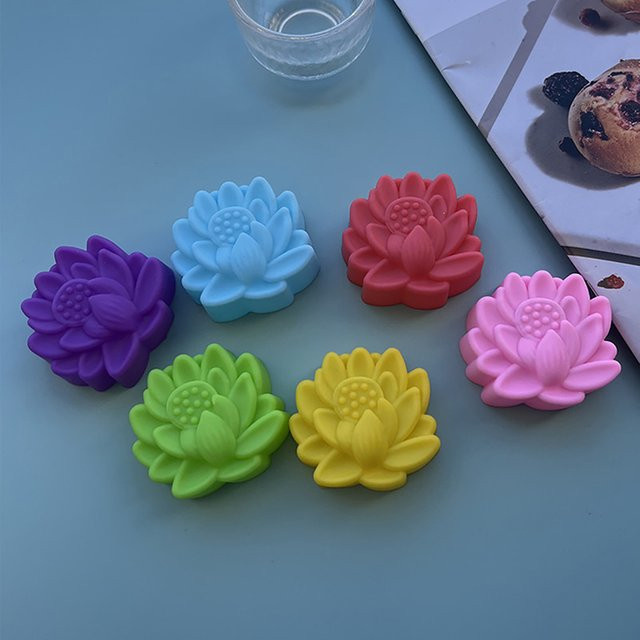 Hoeaden 5er Set Silikon Kerzenform für DIY Rose-Motive aus Seife, Gips oder Harz - Bild 1