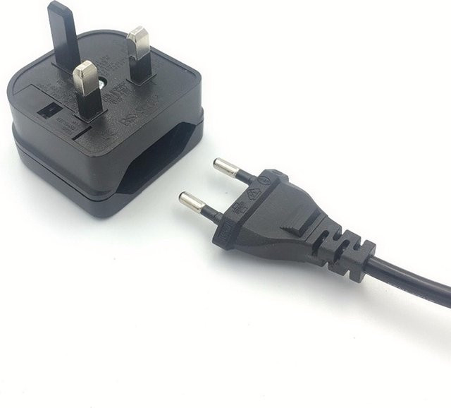 Reisestecker-Adapter von EU auf UK SG MY mit 5A-Sicherung in Schwarz - Bild 1