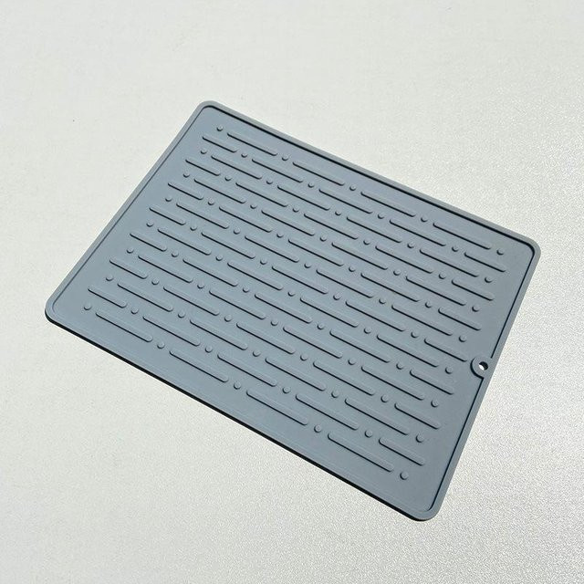 Hitzebeständige Silikon-Abtropfmatte von chenxiaogang in Grau, rutschfest und rechteckig für dein Spülbecken oder die Küchenspüle - Bild 1
