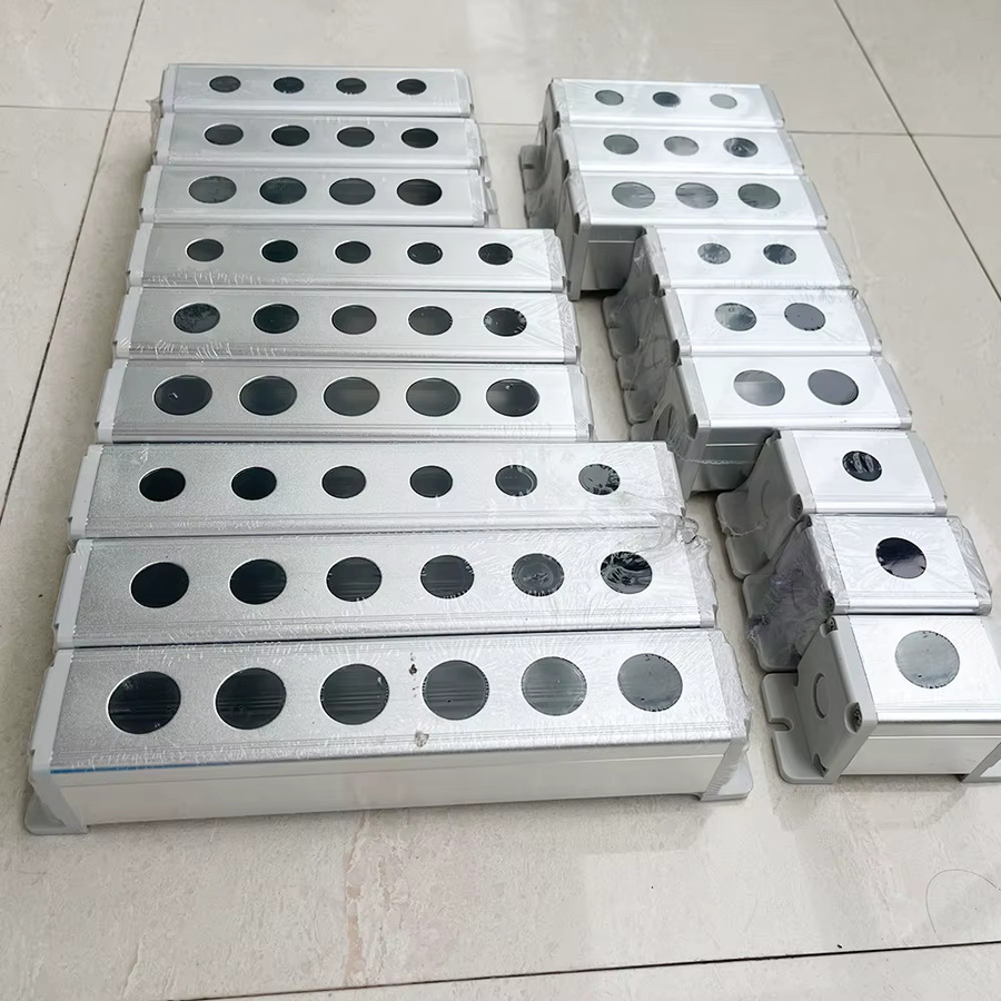 FENGYIELE Aluminium Drucktaster Schalter Box aus Metall in Silber, wasserdichter Gehäusekasten für industrielle Home Control, B/T/H: 4,5 x 4,5 x 4,5 cm - Bild 3