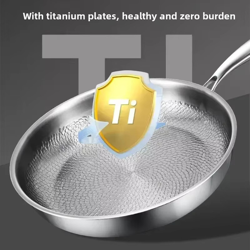 Unbeschichtete Titanpfanne aus Edelstahl mit Fischschuppen-Hammermuster in Silber für Induktionsherde - Bild 3