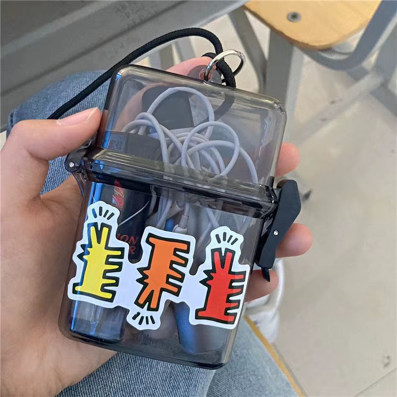 Wasserdichte Zigarettenbox aus transparentem Kunststoff mit Metallkette im Hip Hop Punk Design, Farbe: Weiß/Transparent - Bild 2