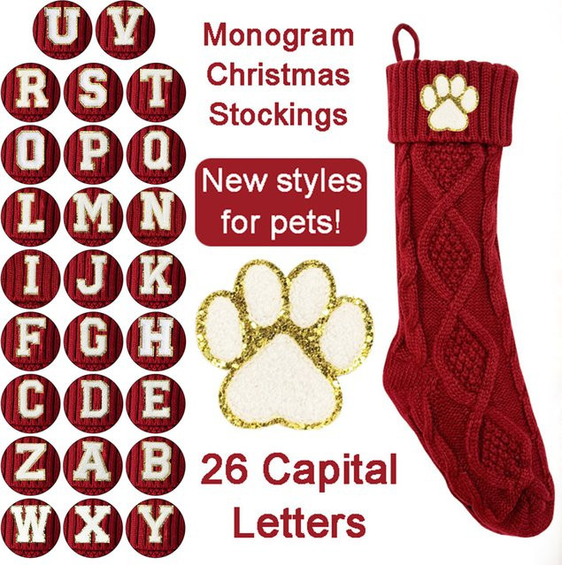 Gestrickter Weihnachtsstrumpf von Strong-Toyers in Rot mit Sternen und Initialen zum Aufhängen - Bild 1