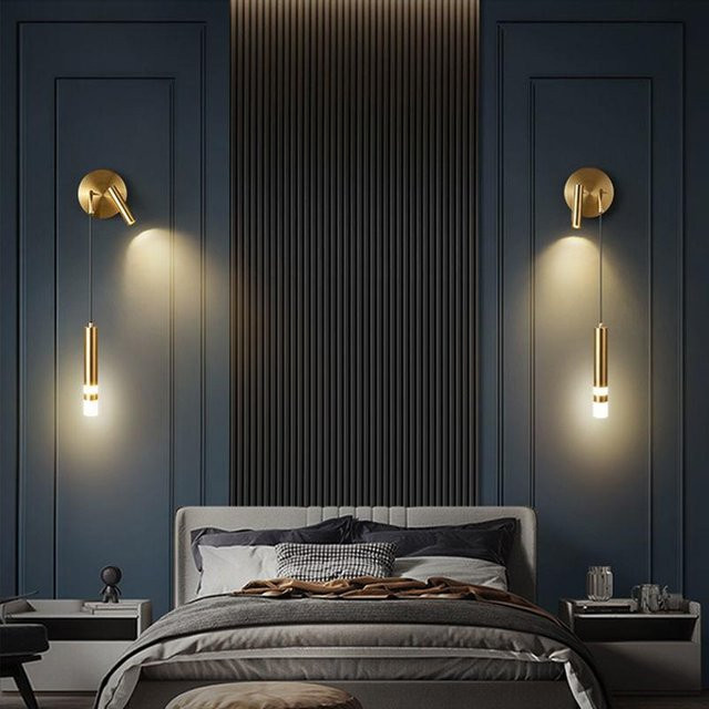 Moderne LED Wandlampe von Yuda Lighting in Gold/Messing mit Spotlight für Wohnzimmer und Schlafzimmer - Bild 1