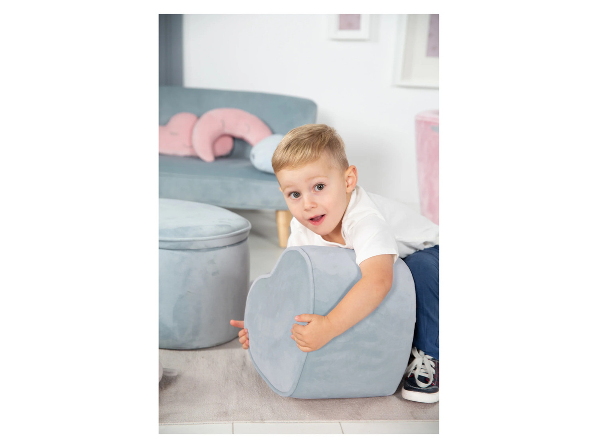 ROBA Kinderhocker Herzform in Sky Blue aus Stoff und Schaumstoff, B/T/H: 30 x 40 x 24 cm - Bild 2