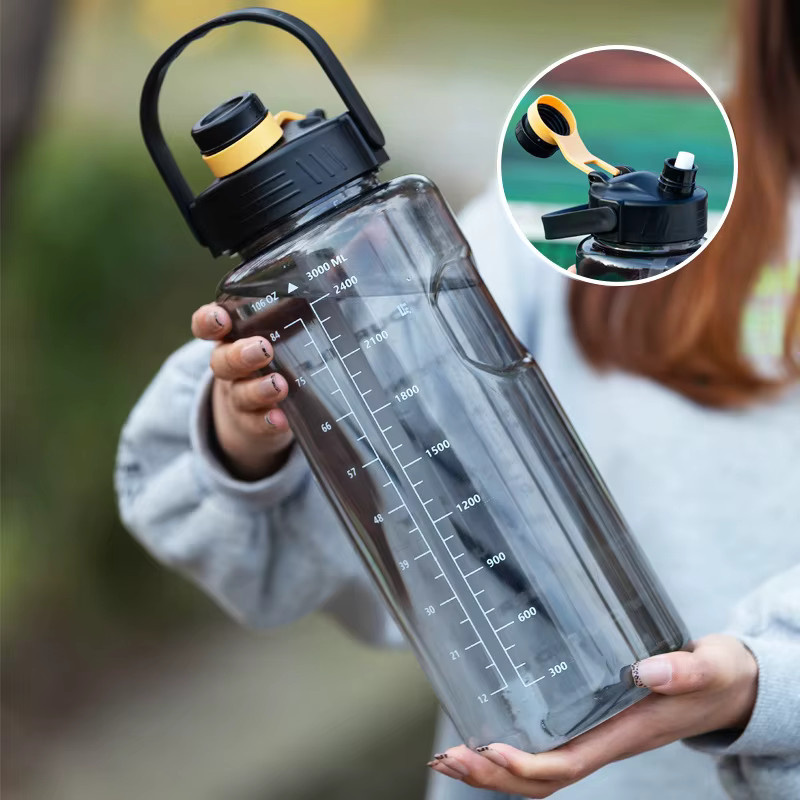 Lusqi Sport Trinkflasche aus Kunststoff mit Strohhalm und Zeitstempel, transparent/schwarz, 1,5 l bis 3 l - Bild 3