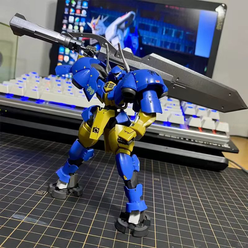 Bandai Iron-Blooded Orphans Valkyrie Mech, Modellbausatz, 1:144 - Bild 3