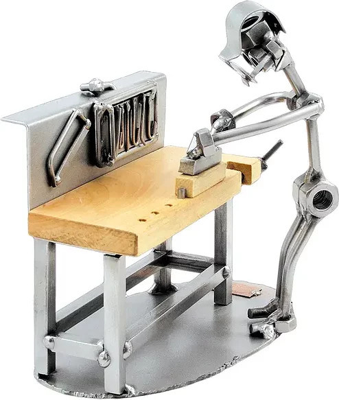 Schraubenmännchen Tischler oder Schreiner von Hinz & Kunst in Silber aus Metall und Holz - Bild 1