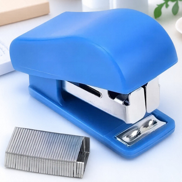 STONEGO Mini-Hefter-Set mit 50 Heftklammern in zufälliger Farbe, tragbarer Bürobedarf für A4-Papier, Höhe: 9 cm - Bild 1