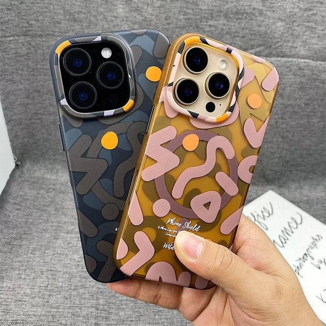 szHAIyu Geometrische Graffiti-Handyhülle mit MagSafe für iPhone 12 bis 17 Pro Max, Magnetische Kabellose Ladehülle mit Hartem Schutz, Schwarz/Mehrfarbig - Bild 1