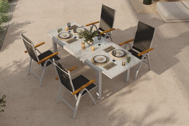 Villana Sylvania Garten-Essgruppe aus Aluminium, Glas und Eukalyptus in Silber/Anthrazit mit Ausziehtisch und 4 Klappstühlen - Bild 1