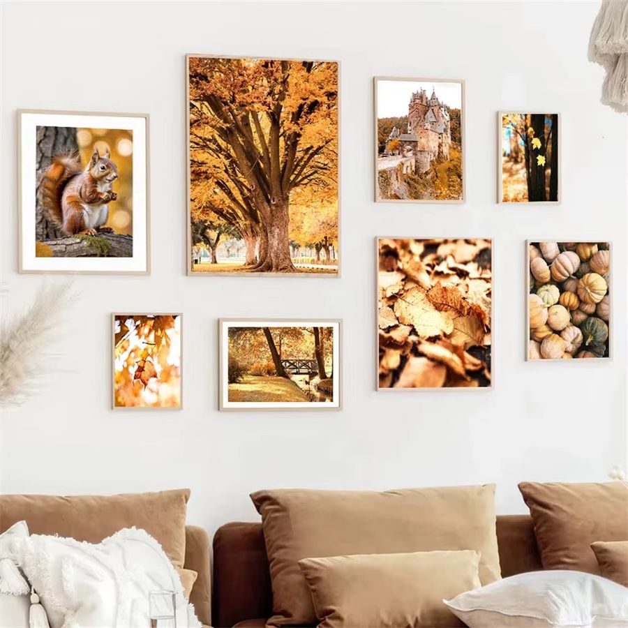 Potdemiel Leinwand Wandbild Herbst Waldlandschaft mit Blättern, Eichhörnchen und Kürbis im Portraitformat - Bild 2