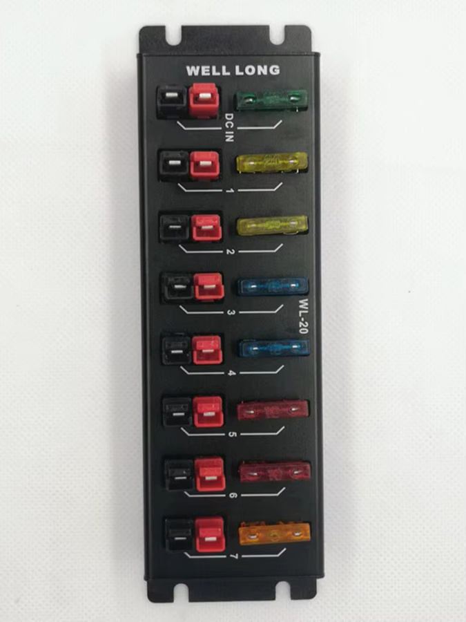 WL-20 8-Port Anderson Connector Splitter Power Strip für Kurzwellenradios, Schwarz, DC 36V 45A - Bild 1