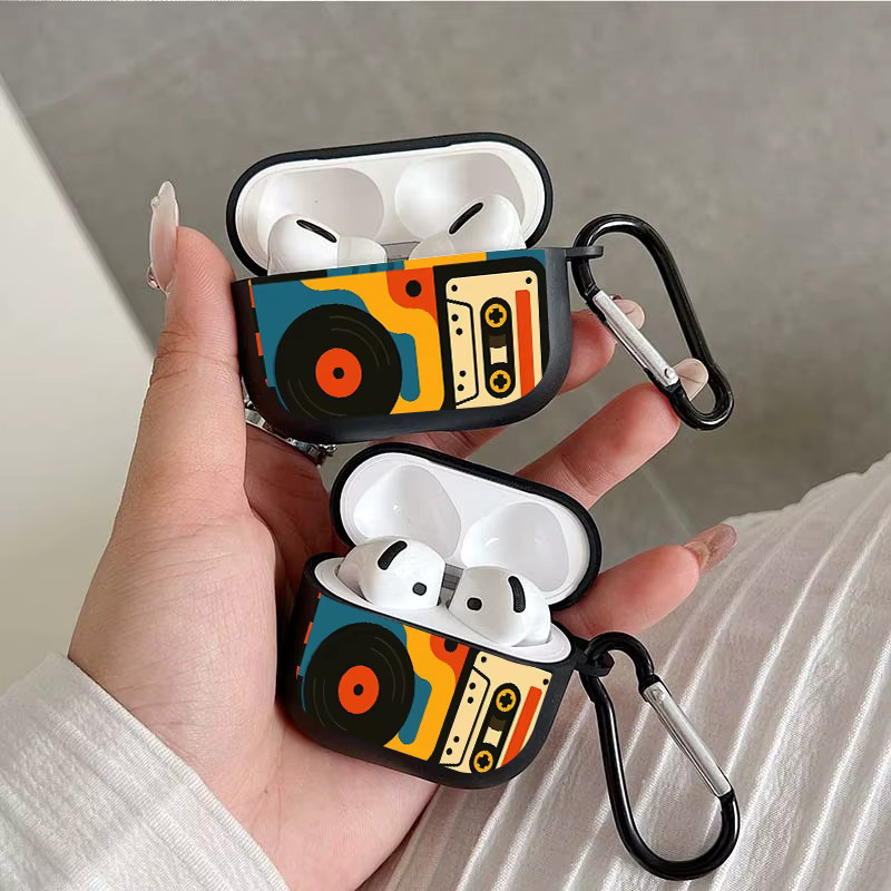 Apple Schutzhülle mit Retro-Musikmuster für AirPods 4, 3, 2, 1 und AirPods Pro 1, 2, 3 aus TPU in Multicolour inklusive Schlüsselanhänger - Bild 3