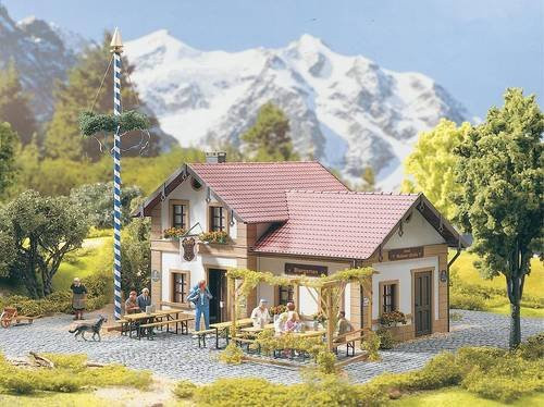 Piko Bausatz Hotel Goldener Hirsch mit Biergarten G 62022G - Bild 1