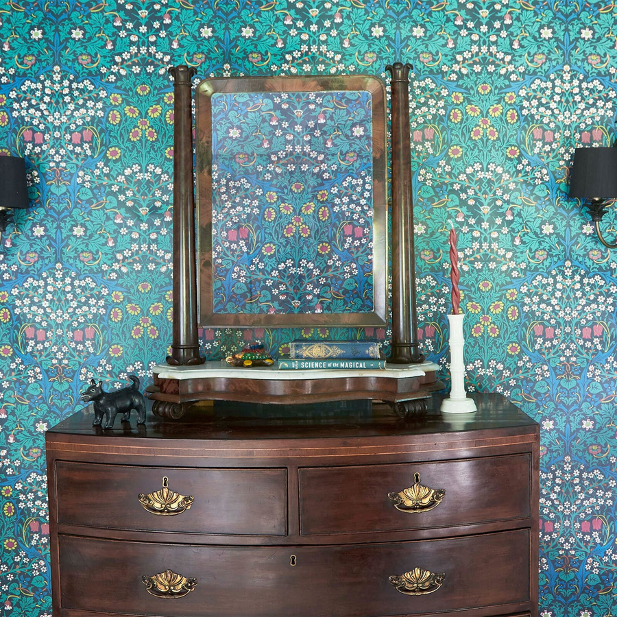 House of Hackney Tapete Blackthorn Mural in Emerald Green und Schwarz mit floralem Art-Nouveau-Design, Breite: 540 cm, Höhe: 300 cm - Bild 1