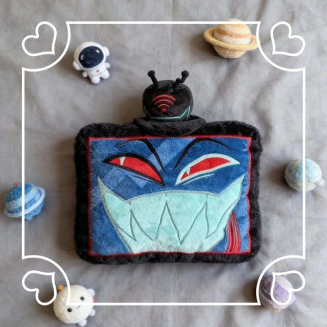 Hazbin Hotel Vox Plüschkissen von Bandai, buntes Cartoon-Kissen für Sofa und Rückenlehne - Bild 1