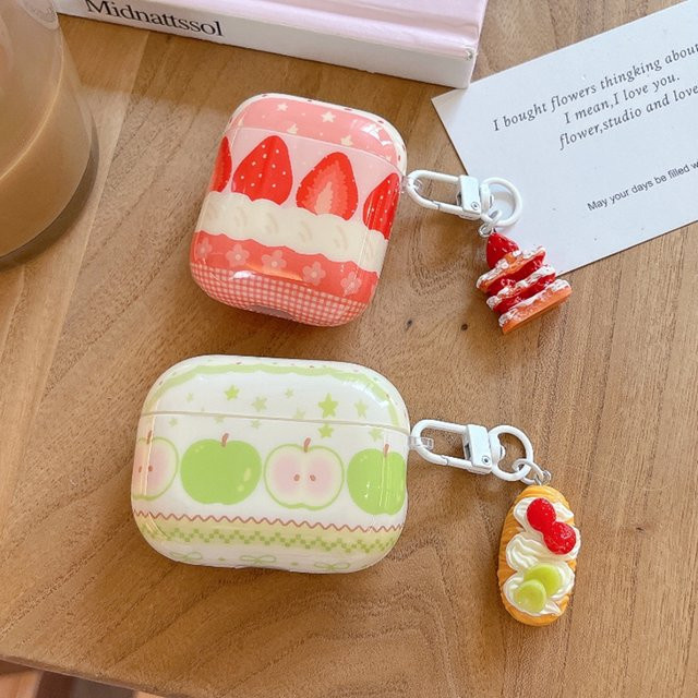 Stoßfeste AirPods Schutzhülle mit Apfel-Erdbeer-Dessert-Design und Anhänger für Apple AirPods 1, 2, 3, 4 und Pro 2, Pro 3 in Rot und Mehrfarbig - Bild 1