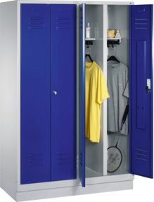 C+P Doppelspind Classic auf Sockel mit 4 Abteilen, Front Enzianblau und Korpus Lichtgrau, H: 180 cm, B: 119 cm, T: 50 cm - Bild 1
