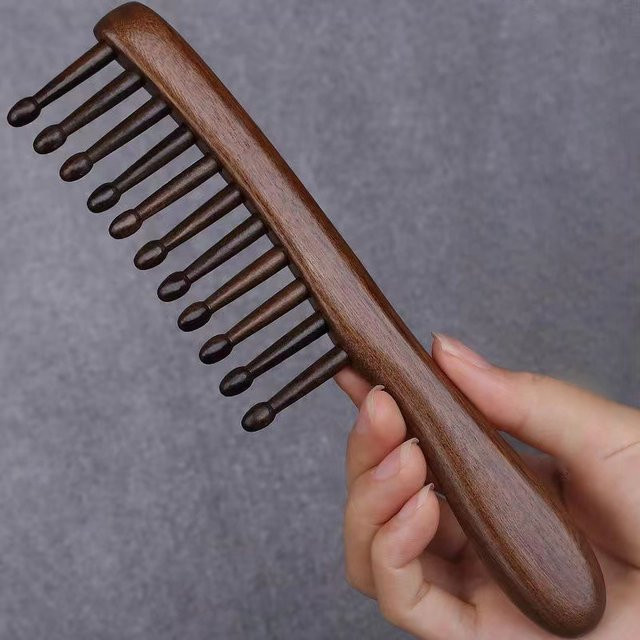 Sandelholz-Kamm mit breiter Zahnung, Haarbürste aus Holz, Unisex - Bild 1