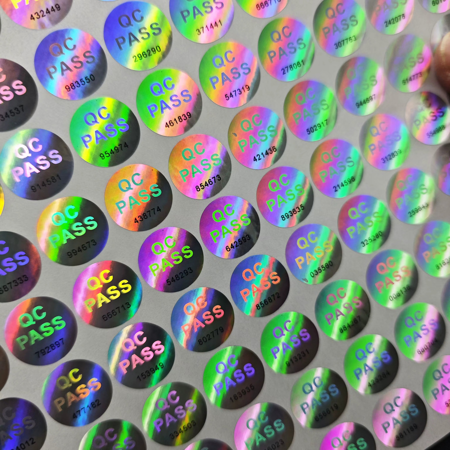 QC PASS Hologramm-Aufkleber mit schwarzen Zufallsnummern, glänzende Laser-Rundaufkleber in Silber und Multicolour für die Qualitätsprüfung - Bild 4