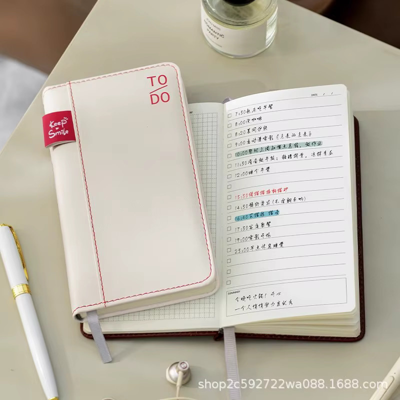 Minimalistischer Tagesplaner 2026 in Weiß, A6 Produktivitätsjournal mit Gewohnheits-Tracker und To-Do-Liste - Bild 1