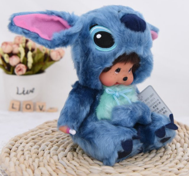 Bandai Disney Stitch Monchhichis, Plüsch-Vinyl-Spielzeug, Blau und Rosa, 20cm - Bild 1