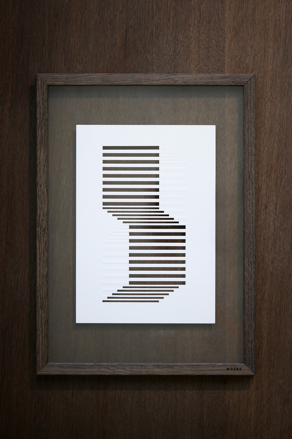 Moebe Frame minimalistischer Tisch in Schwarz, Weiß oder Braun - Bild 1