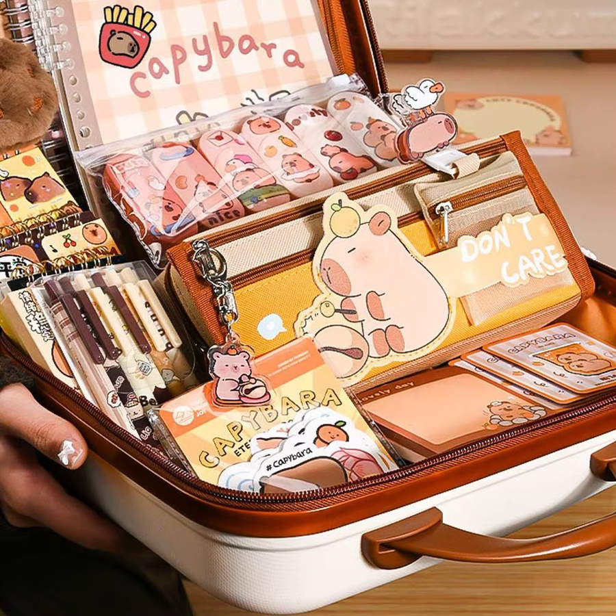 Capybara Briefpapier-Set und Federmäppchen als Geschenkbox für den Schulanfang in Mehrfarbig - Bild 5