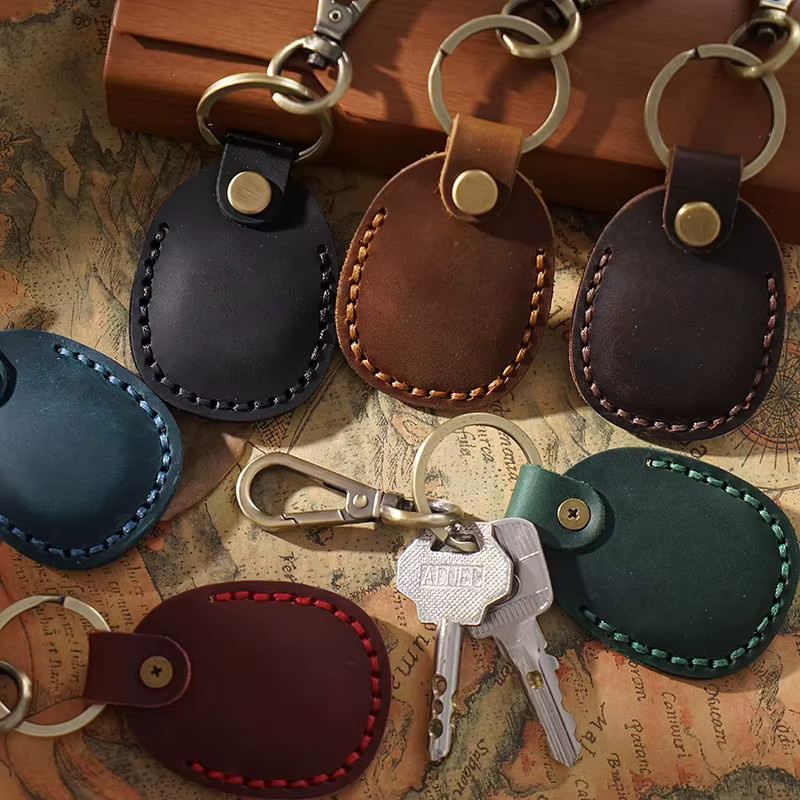 Leder Schlüsselring Schutzhülle für Apple AirTags in Schwarz oder Braun - Bild 3