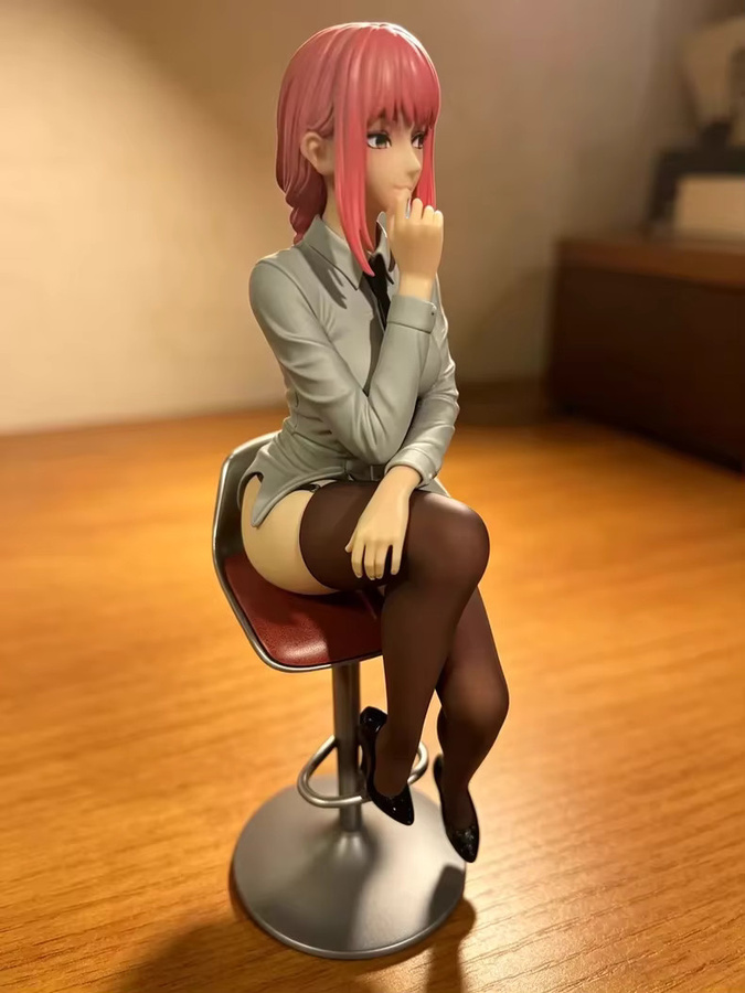 Bandai Chainsaw Man Makima Figur, Sitzend, 25cm, Einzelfigur - Bild 4
