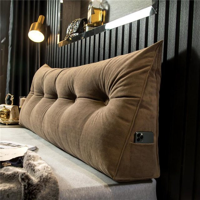 Dreieckiges Keilkissen von SepJiu in Braun zur Linderung von Rückenschmerzen für Sofa und Bett, B/T/H: 60 x 50 x 20 cm - Bild 1