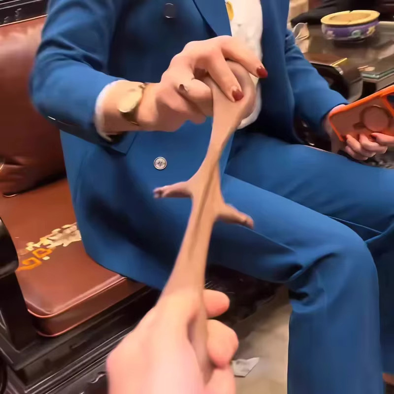 Nedooh Schwarze Quetschpuppe Käse-Squishy, Stressabbau-Spielzeug - Bild 3